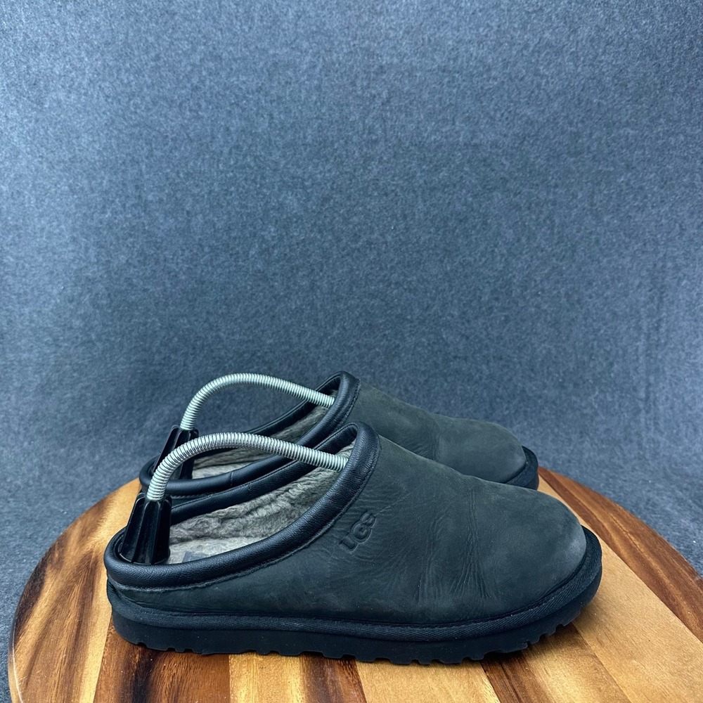 Ugg Classic Clog Men's Size 10 Black Leather Fur Lined Shearling Mules 1011413